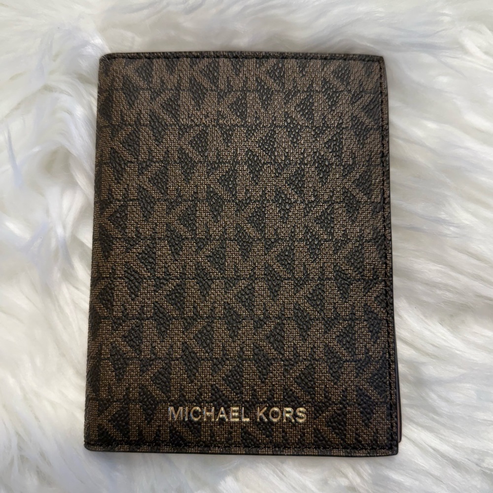 Michael Kors | Brand New, Never Used Passport Wallet Brown with Signature Logo